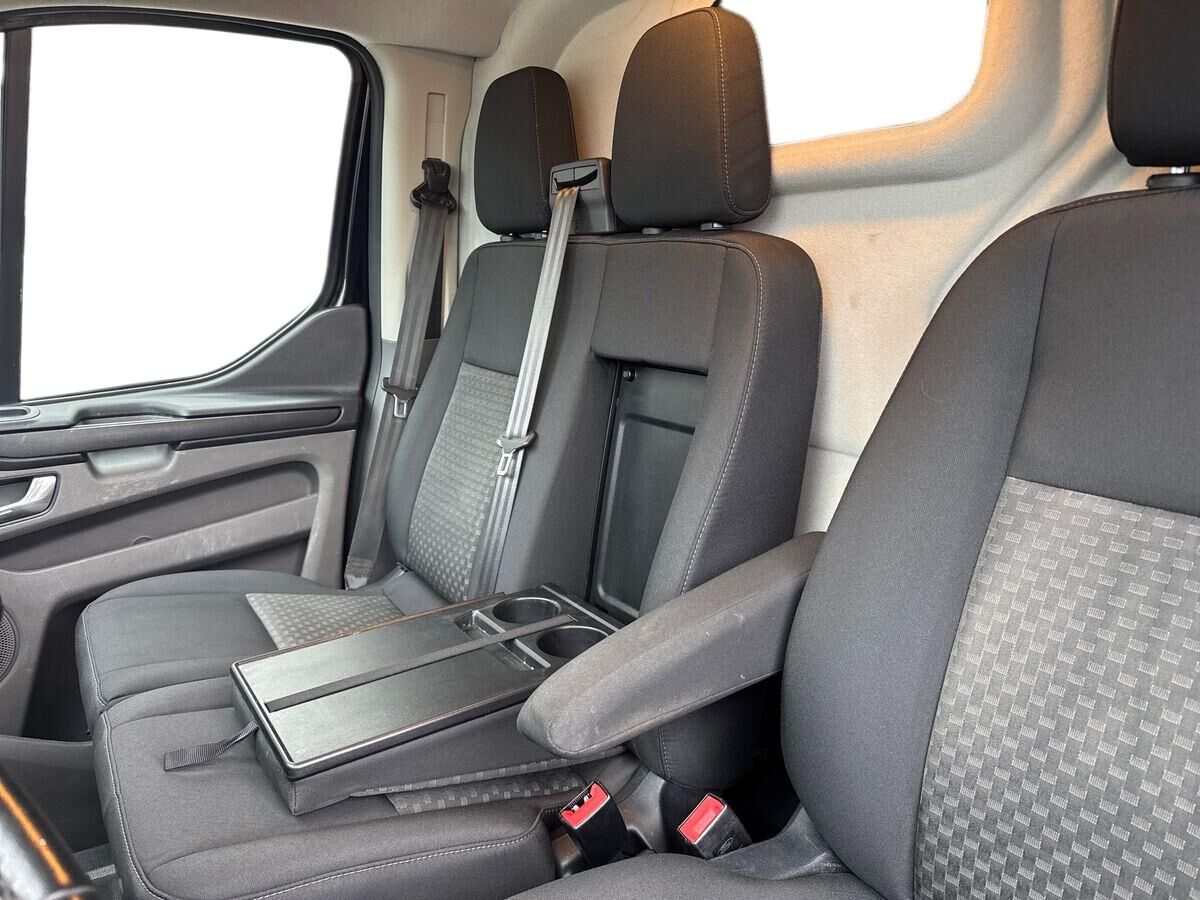 Billede af Ford Transit Custom 300 L2H1 2,0 TDCi Trend 130HK Van 6g