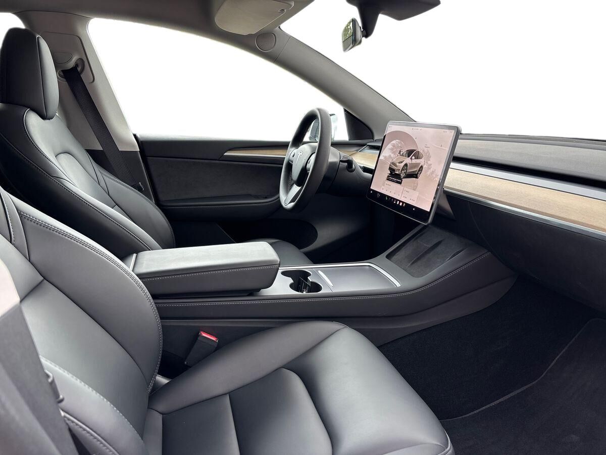 Billede af Tesla Model Y EL RWD 299HK 5d Aut.