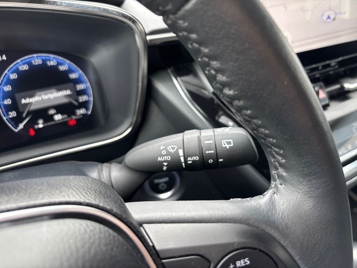 Billede af Toyota Corolla Touring Sports 1,8 Hybrid Style E-CVT 140HK Stc Trinl. Gear
