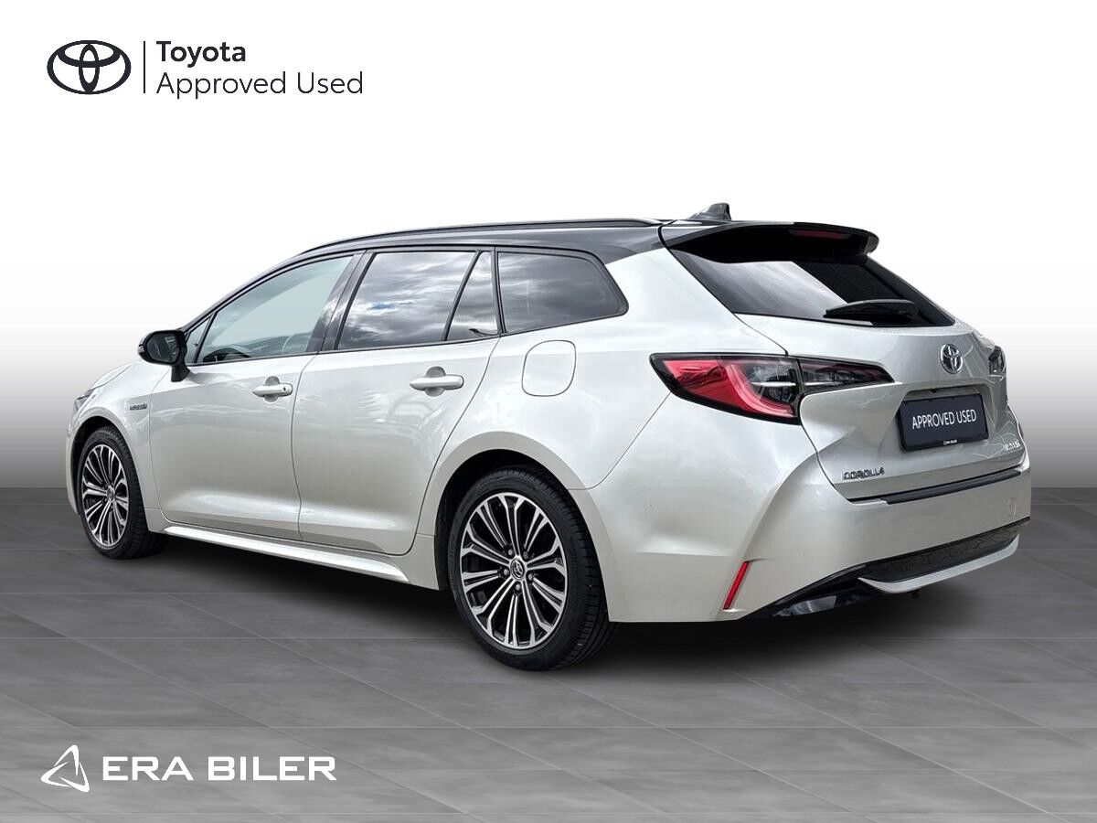 Billede af Toyota Corolla Touring Sports 2,0 Hybrid H3 Premium E-CVT 180HK Stc 6g Aut.