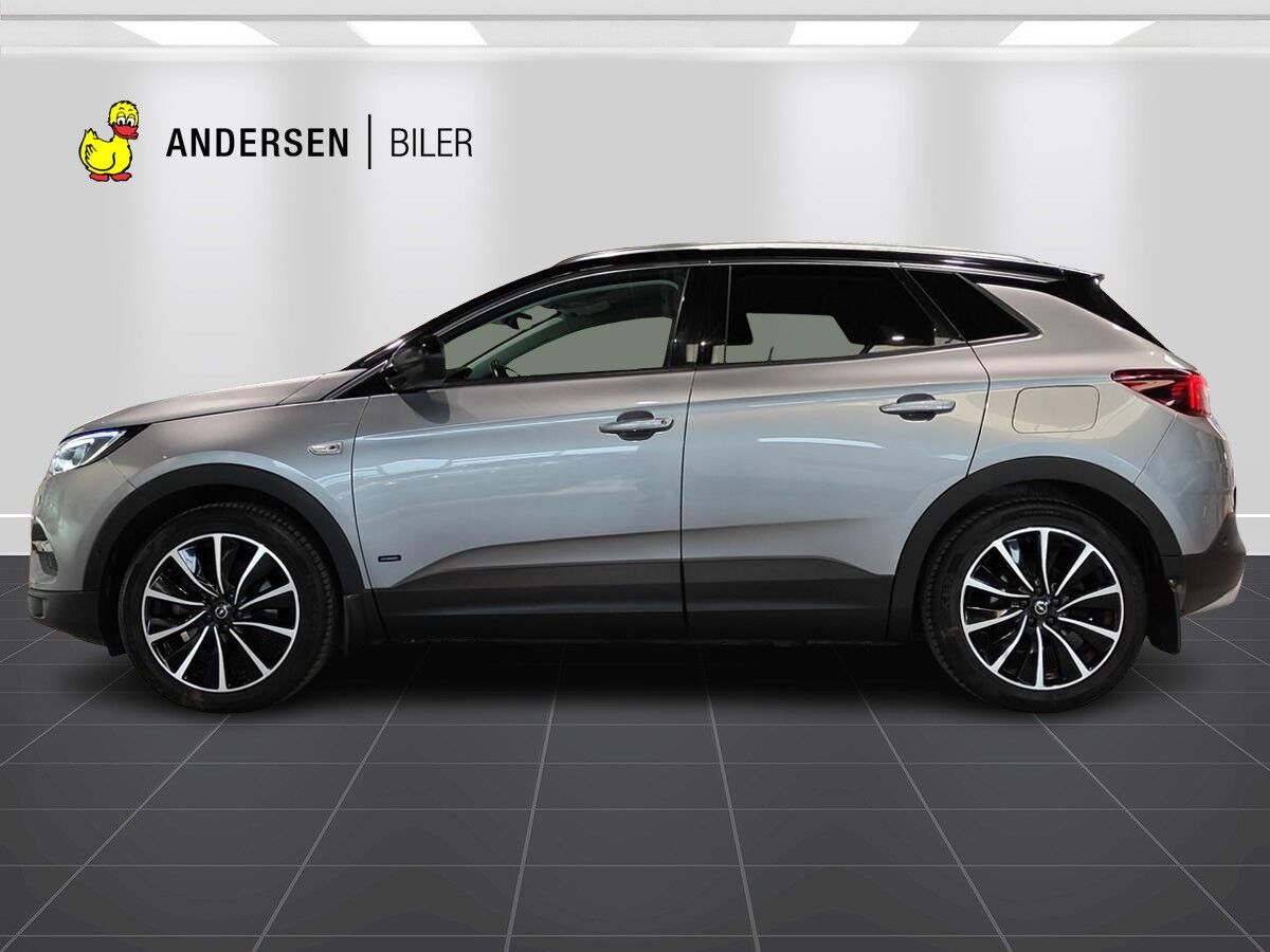 Billede af Opel Grandland X 1,6 PHEV  Plugin-hybrid Ultimate 225HK 5d 8g Aut.
