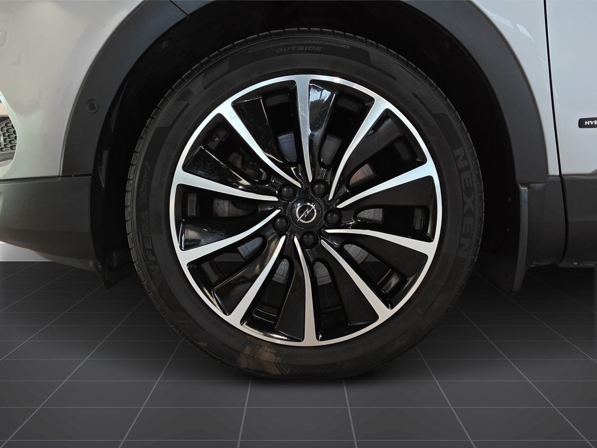 Billede af Opel Grandland X 1,6 PHEV  Plugin-hybrid Ultimate 225HK 5d 8g Aut.