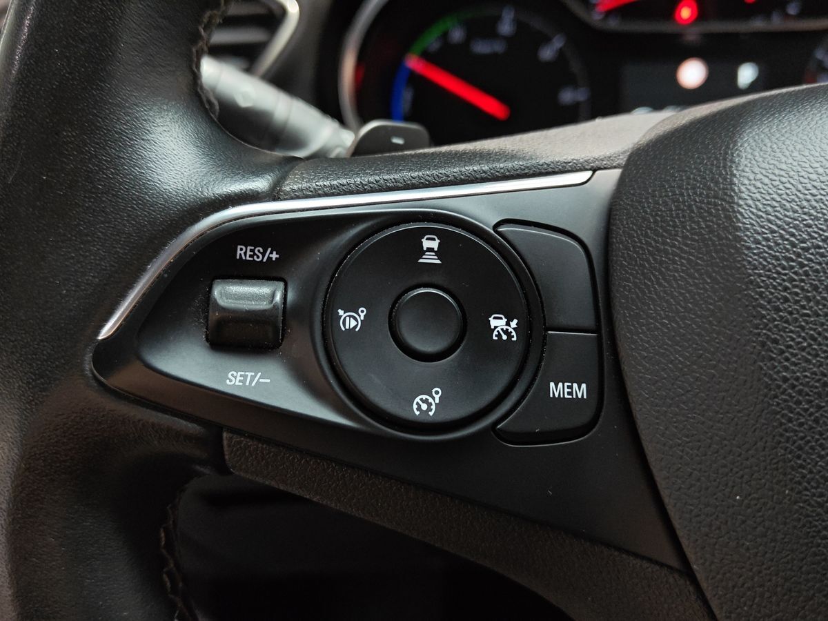 Billede af Opel Grandland X 1,6 PHEV  Plugin-hybrid Ultimate 225HK 5d 8g Aut.