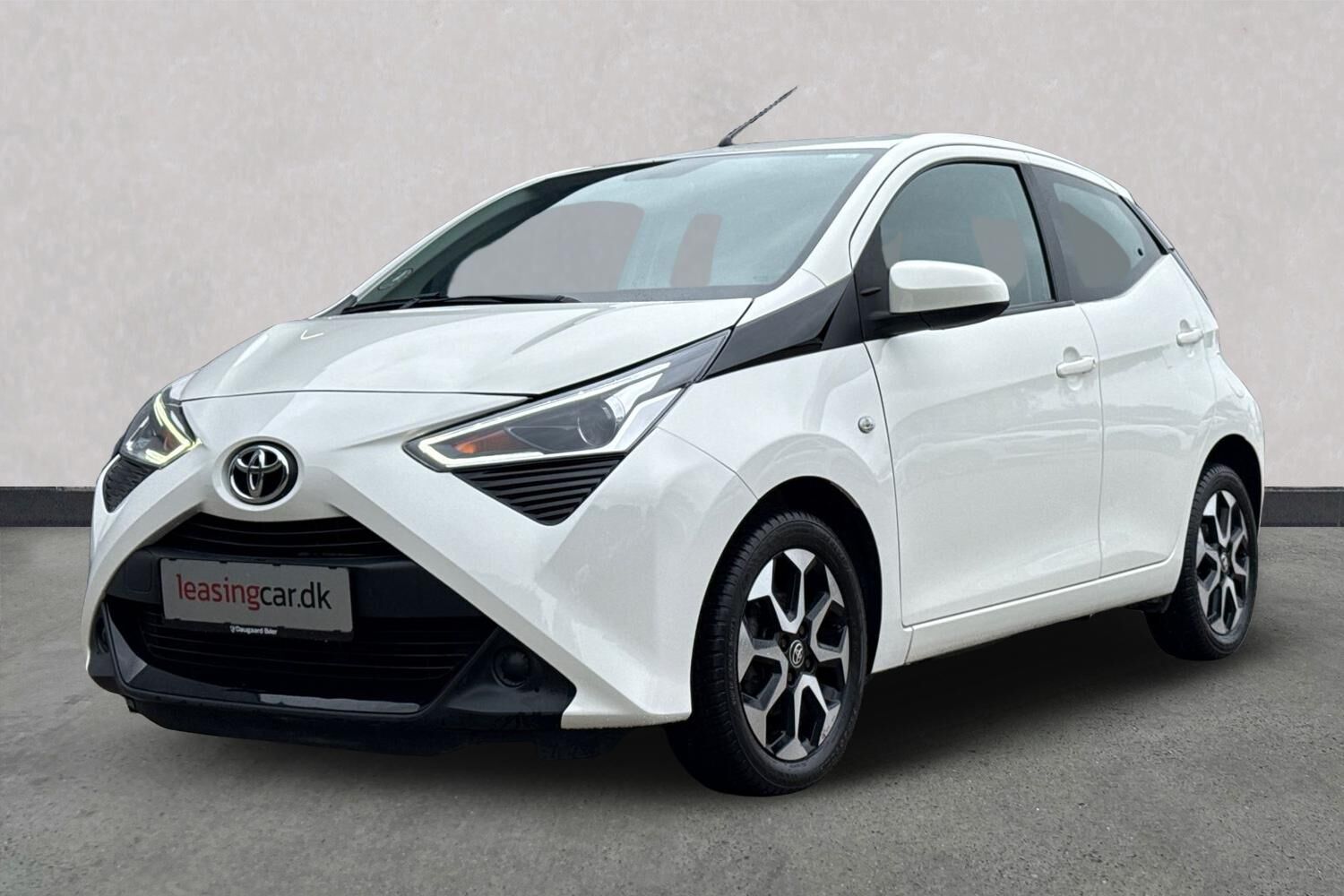 Billede af Toyota Aygo 1,0 VVT-I X-plore DAB+ 72HK 5d