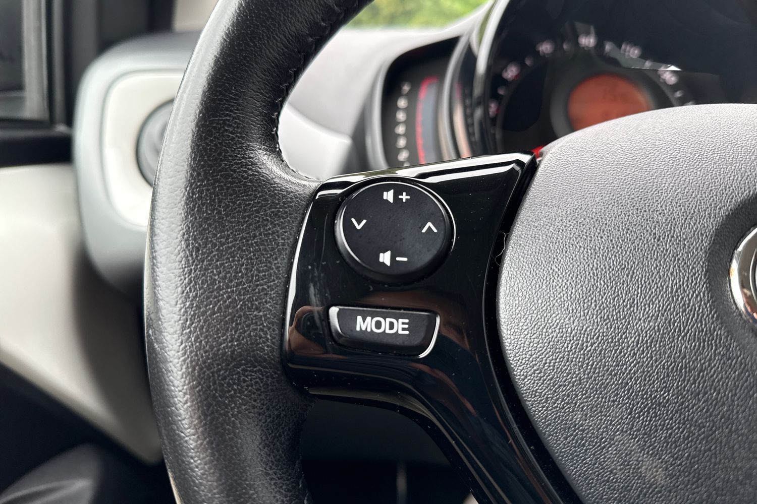 Billede af Toyota Aygo 1,0 VVT-I X-plore DAB+ 72HK 5d