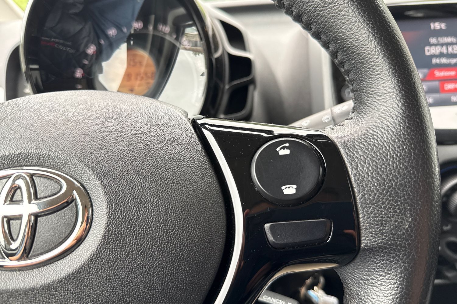 Billede af Toyota Aygo 1,0 VVT-I X-plore DAB+ 72HK 5d