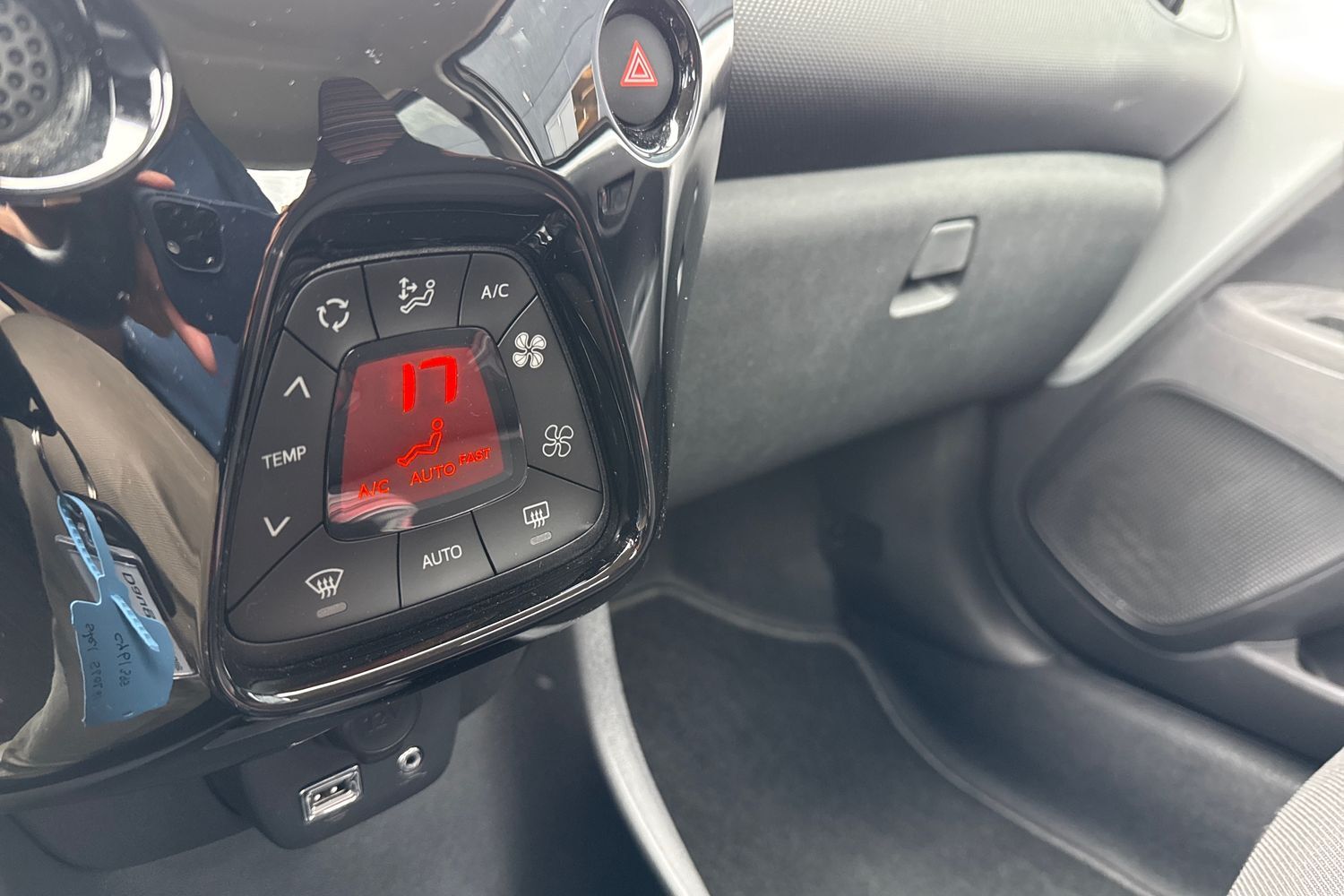 Billede af Citroën C1 1,0 VTi Shine 72HK 5d