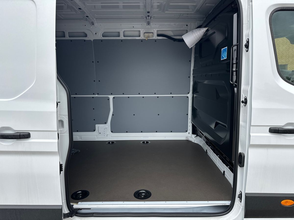 Billede af Nissan Interstar L3H2 EL N-Connecta 141HK Van Aut.