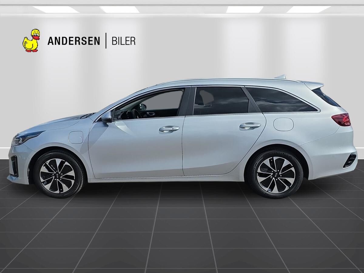 Billede af Kia Ceed SW 1,6 GDI PHEV  Plugin-hybrid Upgrade m/Plus DCT 141HK Stc 6g Aut.
