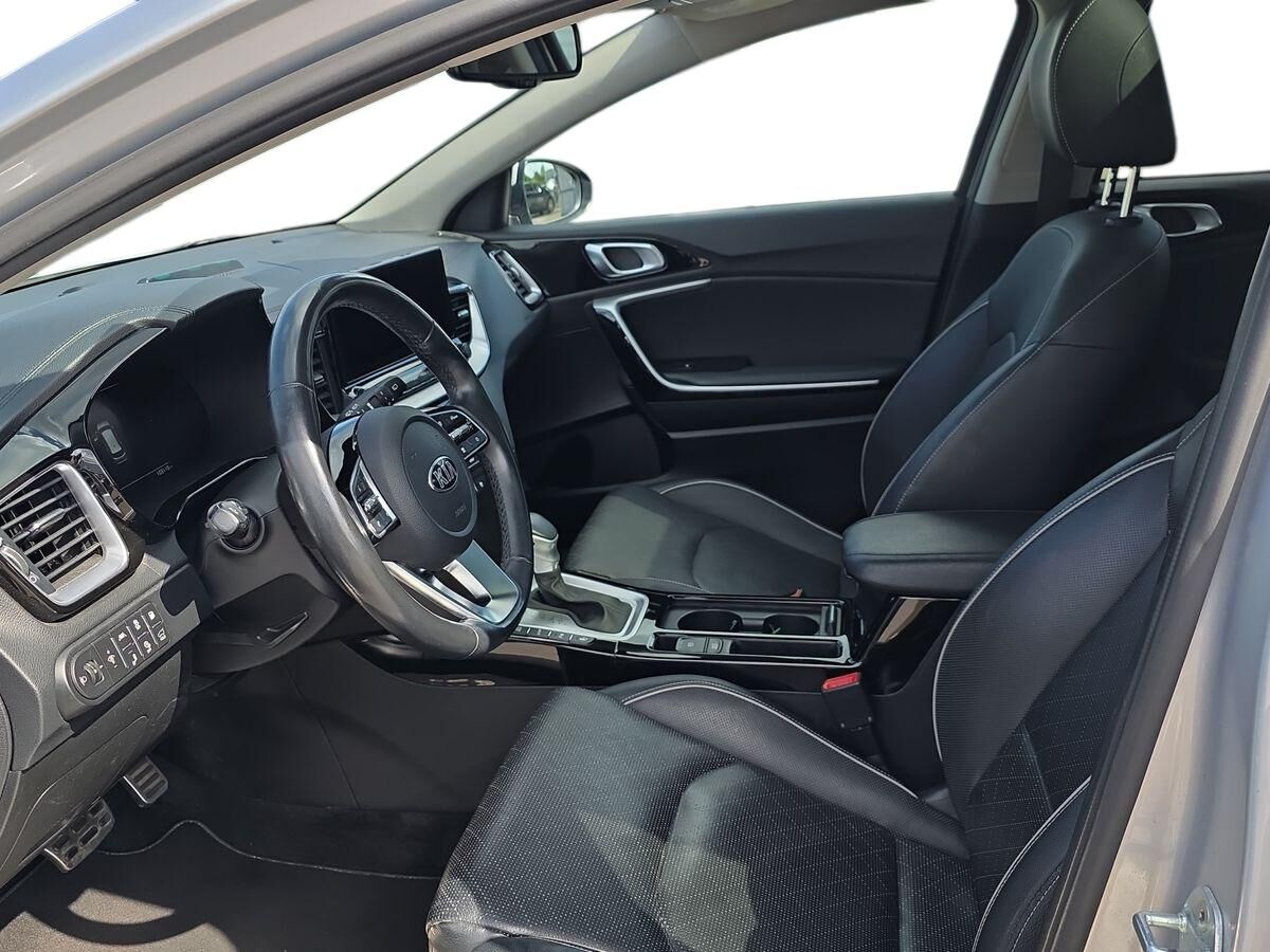 Billede af Kia Ceed SW 1,6 GDI PHEV  Plugin-hybrid Upgrade m/Plus DCT 141HK Stc 6g Aut.