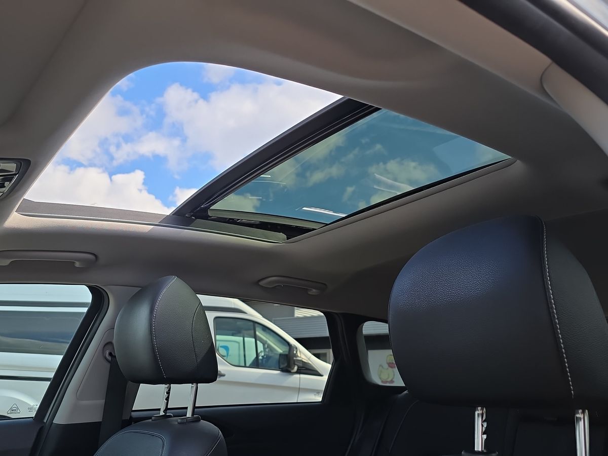 Billede af Kia Ceed SW 1,6 GDI PHEV  Plugin-hybrid Upgrade m/Plus DCT 141HK Stc 6g Aut.