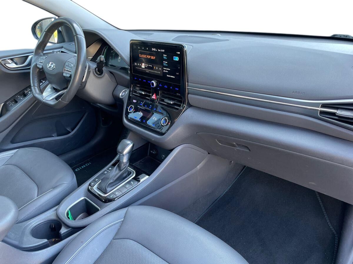 Billede af Hyundai Ioniq 1,6 GDI  Plugin-hybrid Premium plug-in 141HK 5d 6g Aut.