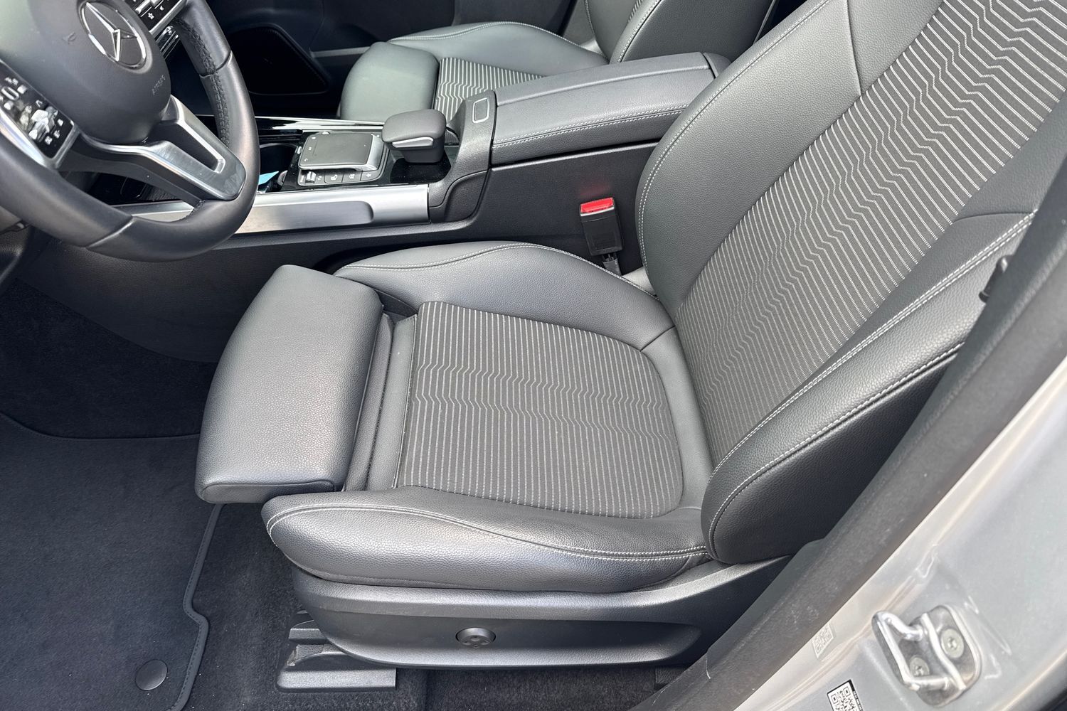 Billede af Mercedes-Benz EQB 300 EL Progressive 4Matic 228HK 5d Aut.