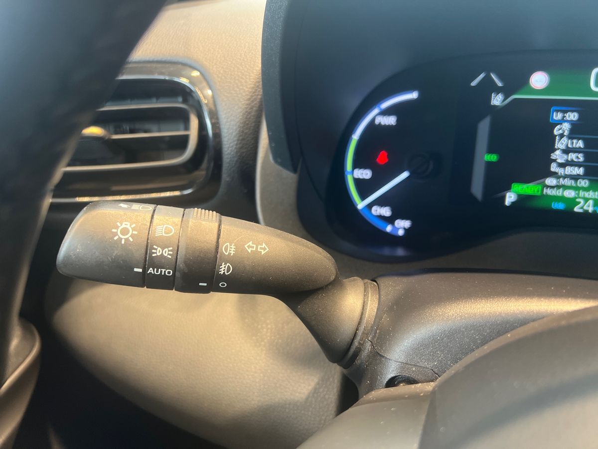 Billede af Toyota Yaris Cross 1,5 Hybrid Adventure Technology Plus 116HK 5d Trinl. Gear