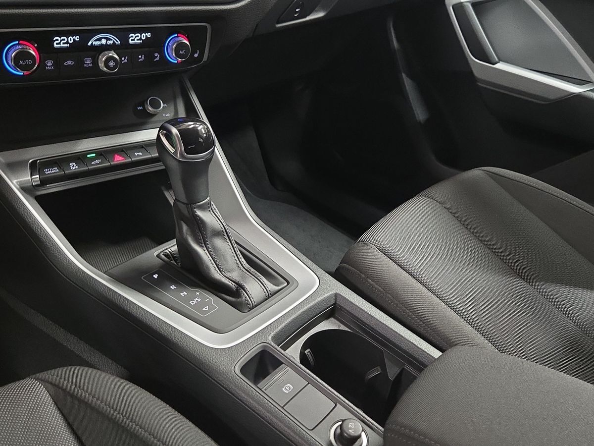 Billede af Audi Q3 1,4 45 TFSI e  Plugin-hybrid Attitude Plus S Tronic 245HK 5d 6g Aut.