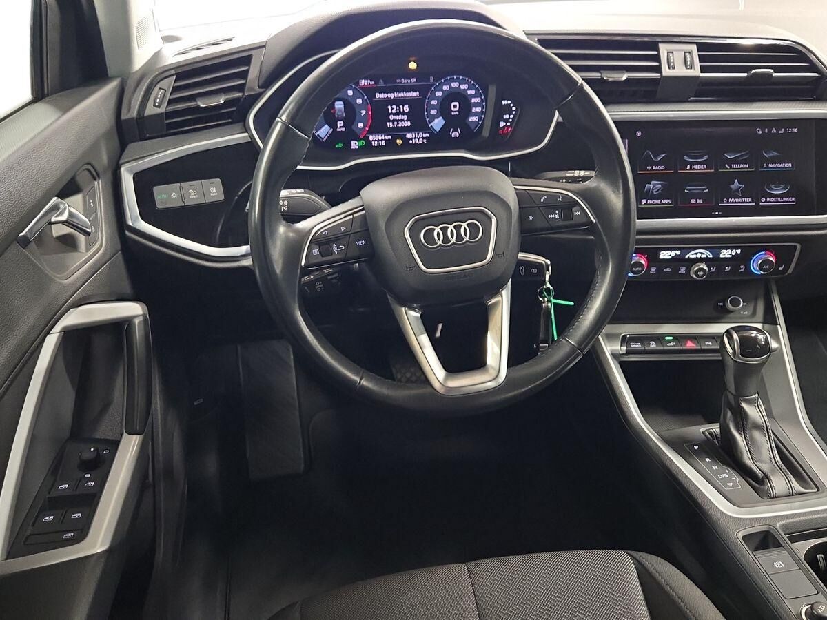 Billede af Audi Q3 1,4 45 TFSI e  Plugin-hybrid Attitude Plus S Tronic 245HK 5d 6g Aut.