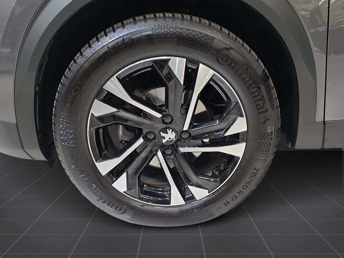 Billede af Peugeot 2008 1,2 PureTech Vision Sport EAT8 130HK 5d 8g Aut.