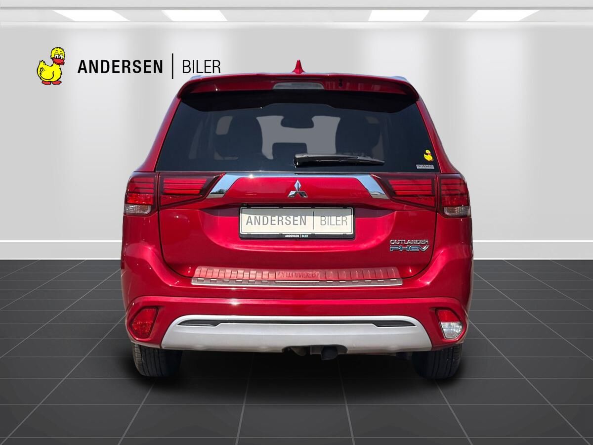 Billede af Mitsubishi Outlander 2,4 PHEV  Plugin-hybrid Inform+ 4WD 224HK 5d 6g Trinl. Gear