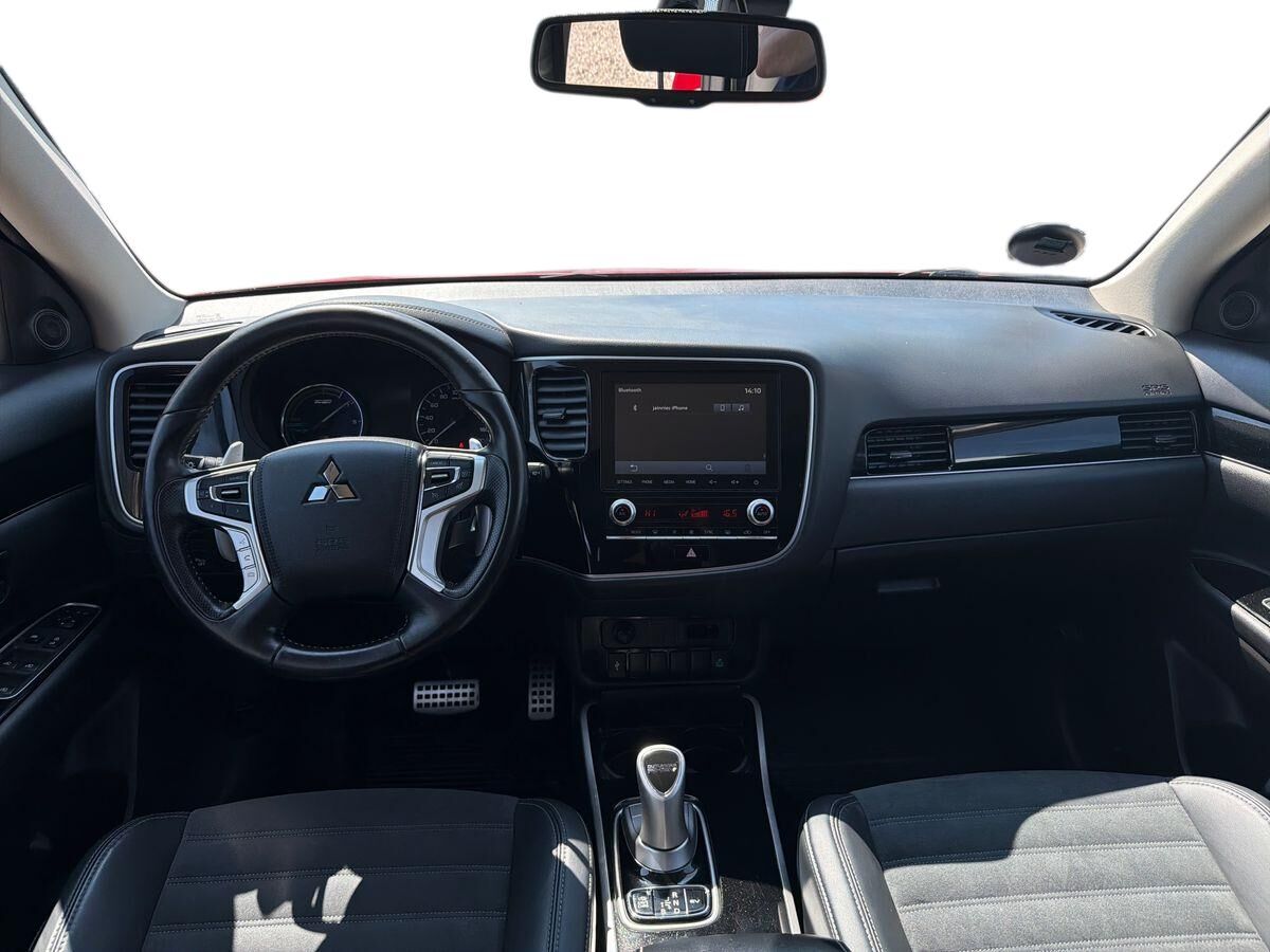 Billede af Mitsubishi Outlander 2,4 PHEV  Plugin-hybrid Inform+ 4WD 224HK 5d 6g Trinl. Gear