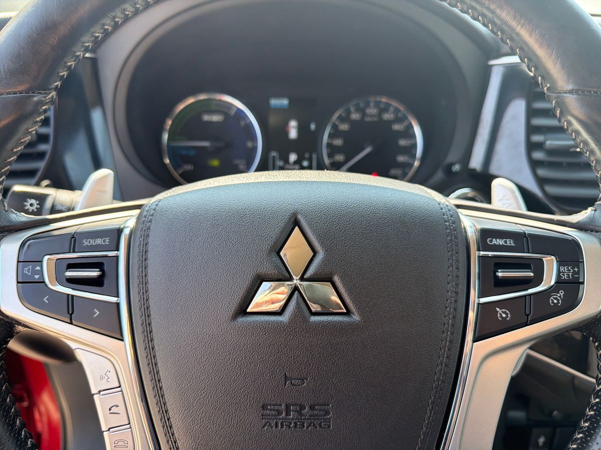 Billede af Mitsubishi Outlander 2,4 PHEV  Plugin-hybrid Inform+ 4WD 224HK 5d 6g Trinl. Gear