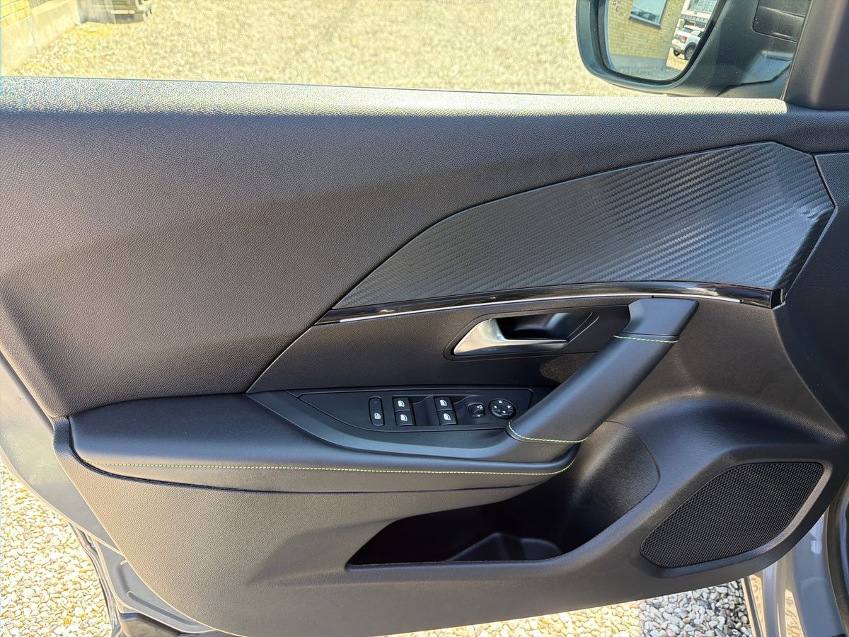 Billede af Peugeot e-2008 EL GT 156HK 5d Aut.