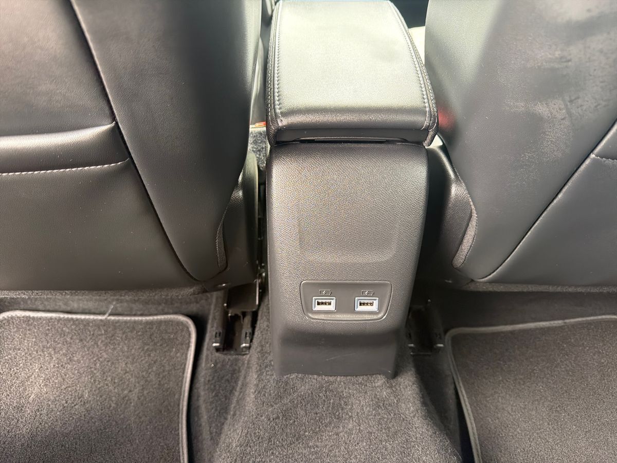 Billede af Peugeot e-2008 EL Allure Pack 136HK 5d Aut.