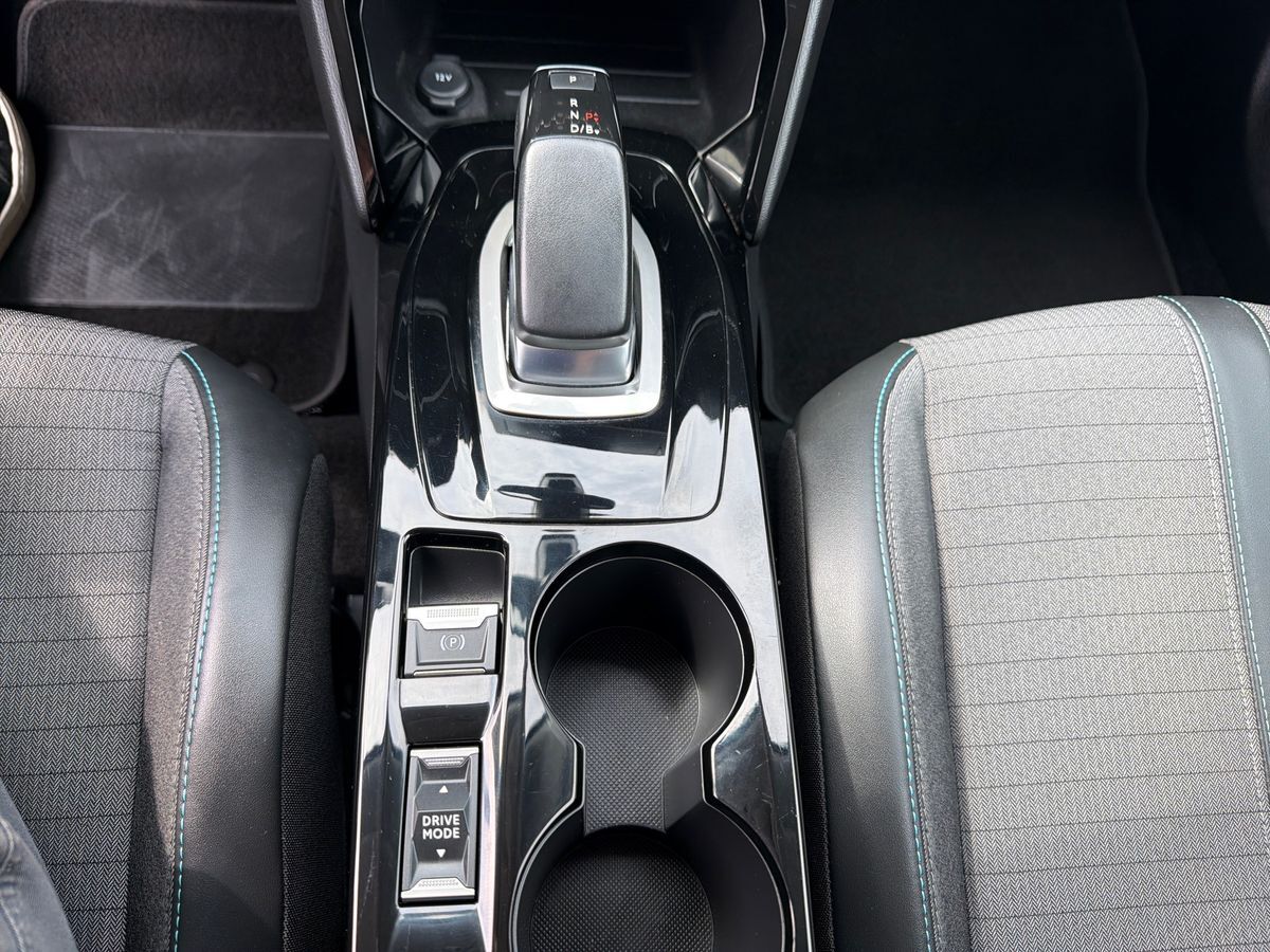 Billede af Peugeot e-2008 EL Allure Pack 136HK 5d Aut.