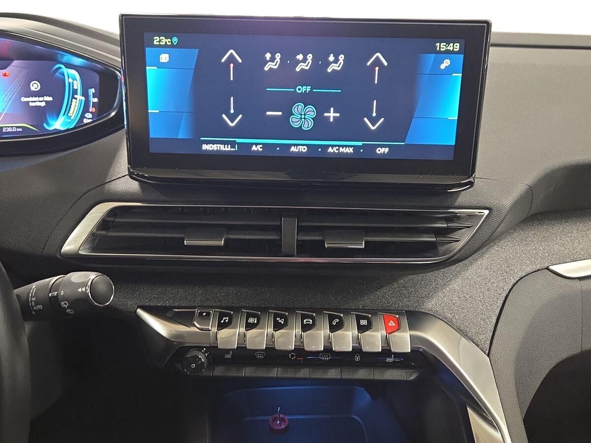 Billede af Peugeot 3008 1,6 PureTech  Plugin-hybrid First Selection EAT8 225HK 5d 8g Aut.