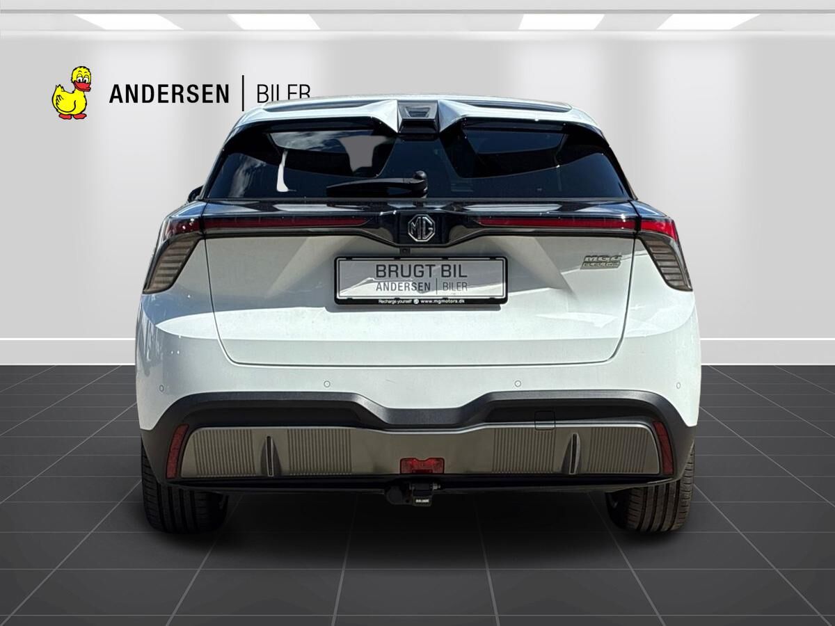Billede af MG MG4 Electric EL Luxury Long Range 204HK 5d Aut.