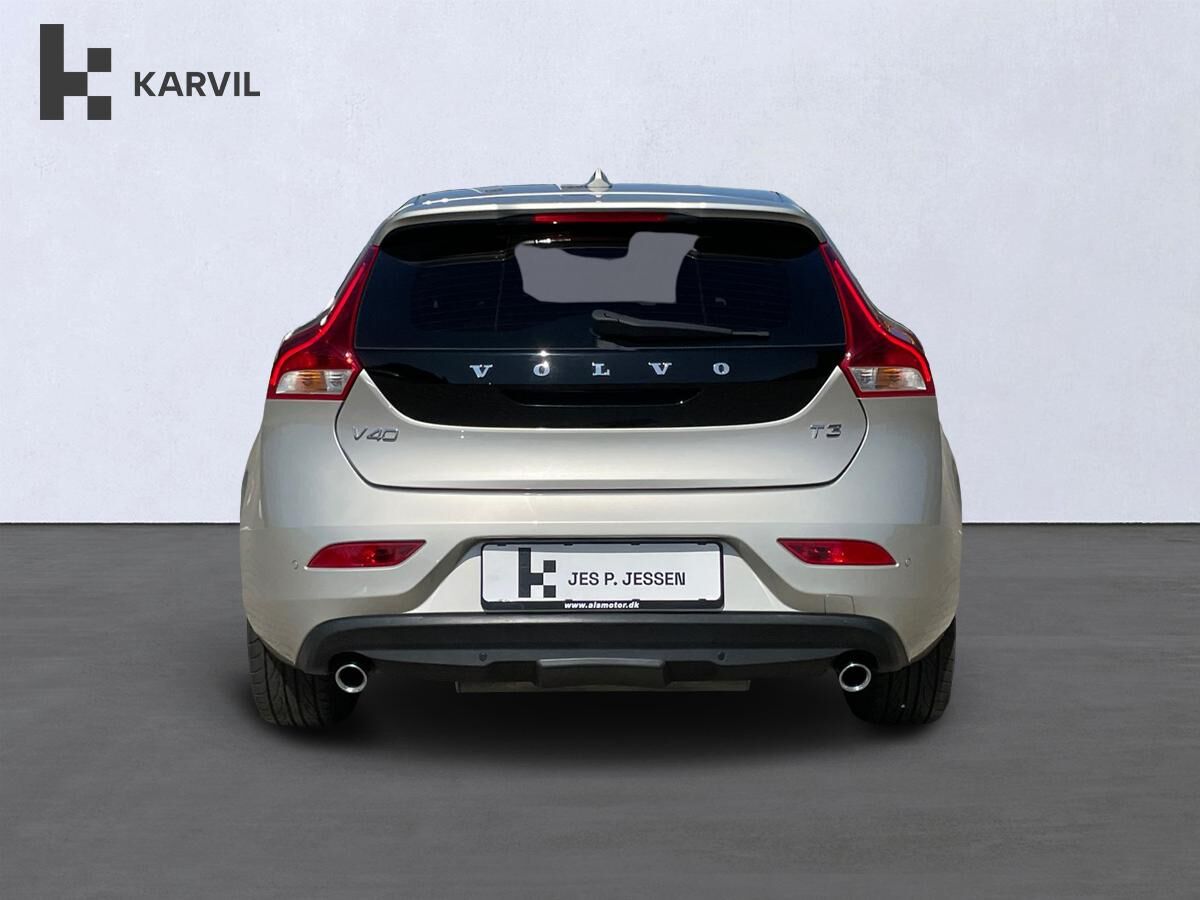 Billede af Volvo V40 2,0 T3 Momentum 152HK 5d 6g