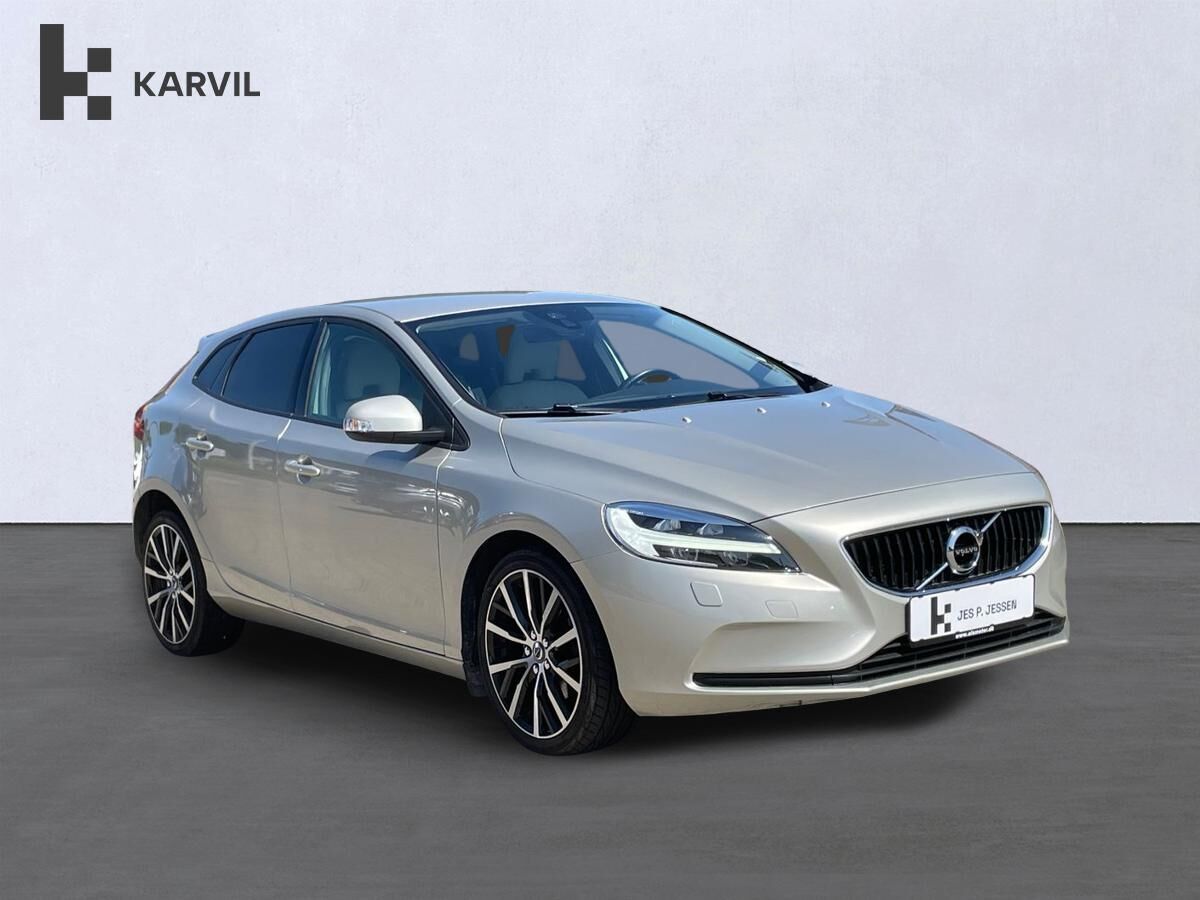 Billede af Volvo V40 2,0 T3 Momentum 152HK 5d 6g