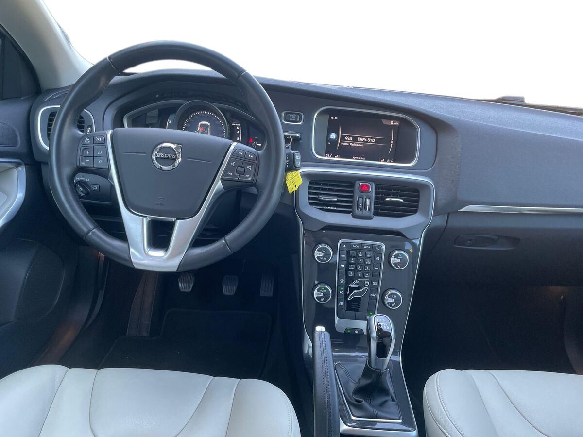 Billede af Volvo V40 2,0 T3 Momentum 152HK 5d 6g