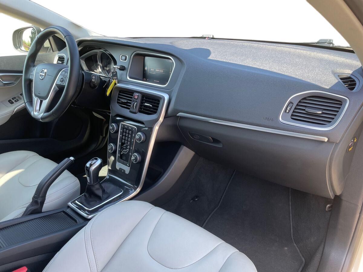 Billede af Volvo V40 2,0 T3 Momentum 152HK 5d 6g