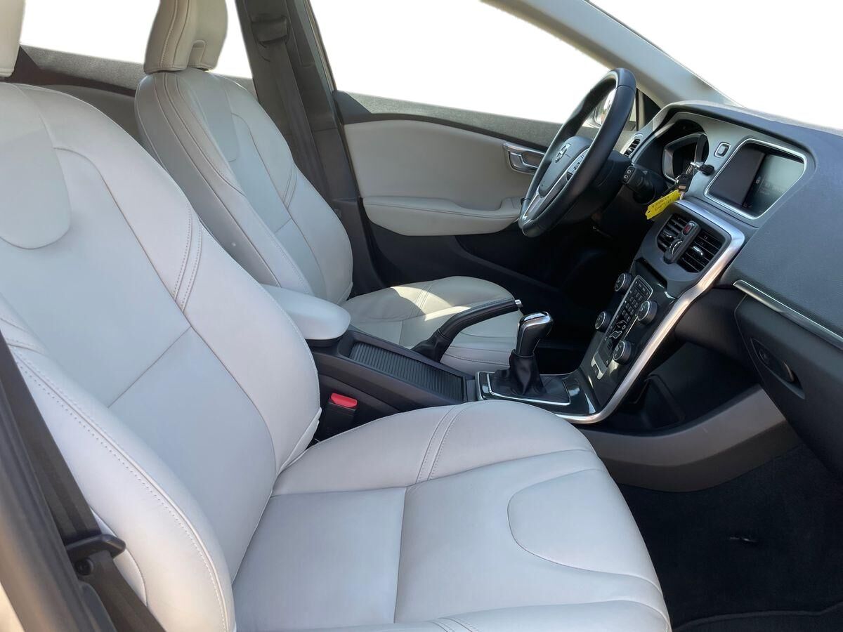 Billede af Volvo V40 2,0 T3 Momentum 152HK 5d 6g