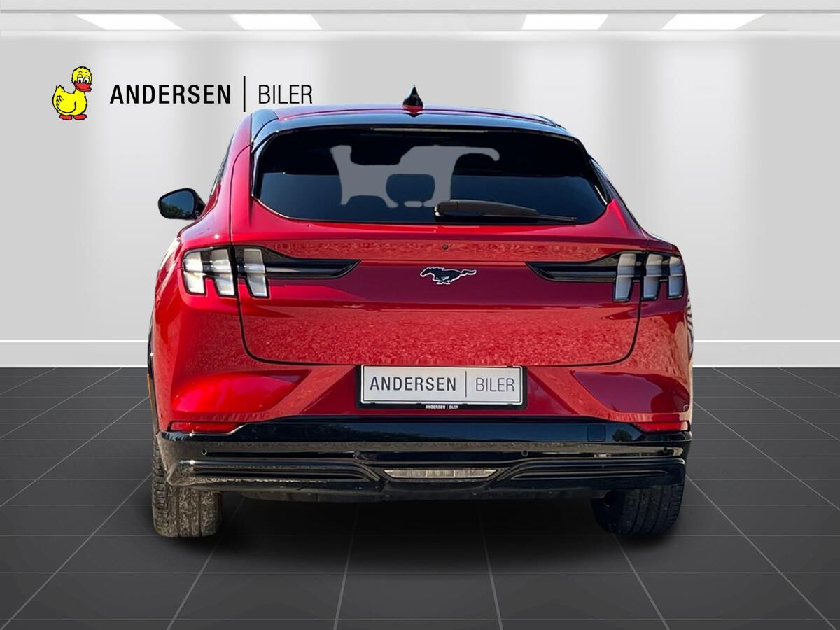 Billede af Ford Mustang Mach-E EL UR Premium 294HK 5d Aut.