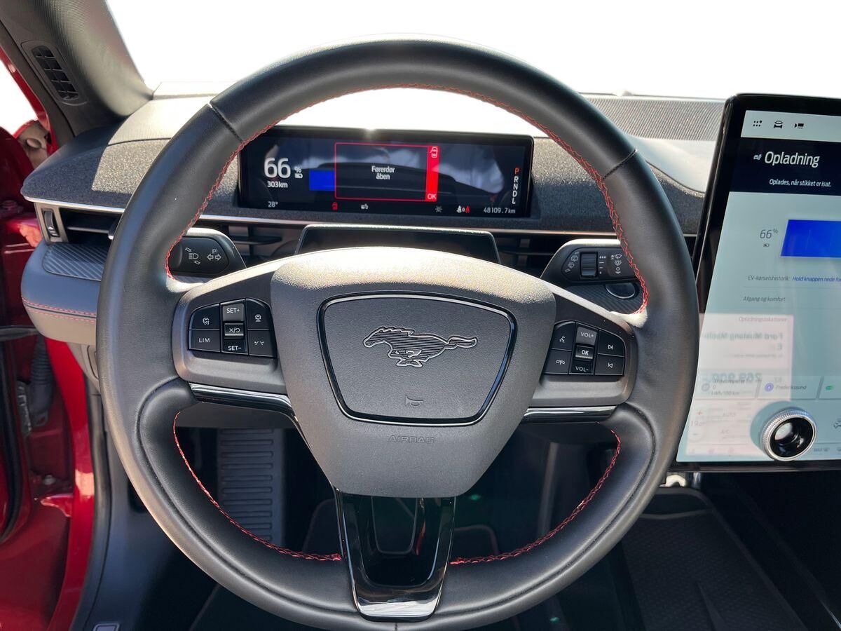 Billede af Ford Mustang Mach-E EL UR Premium 294HK 5d Aut.