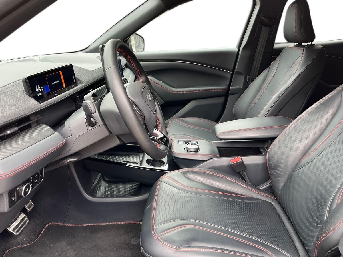 Billede af Ford Mustang Mach-E EL UR Premium 294HK 5d Aut.