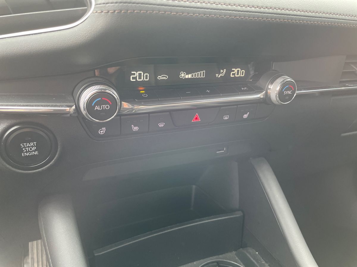 Billede af Mazda 3 2,0 Skyactiv-G  Mild hybrid Sky 150HK 5d 6g