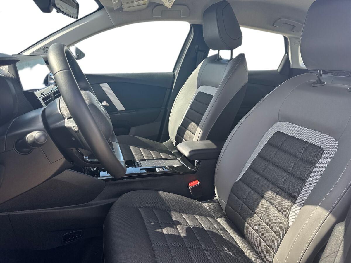 Billede af Citroën e-C4 X EL Plus 156HK 5d Aut.