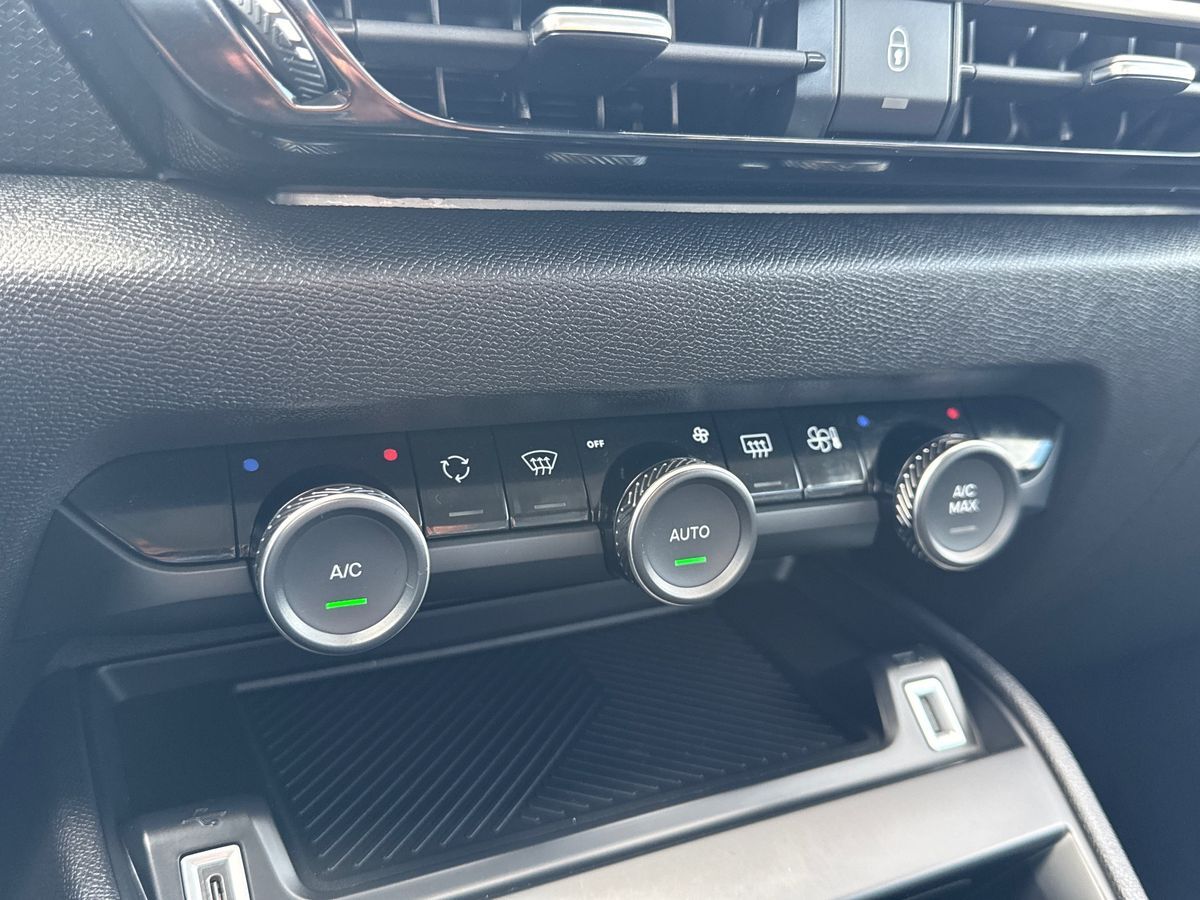 Billede af Citroën e-C4 X EL Plus 156HK 5d Aut.