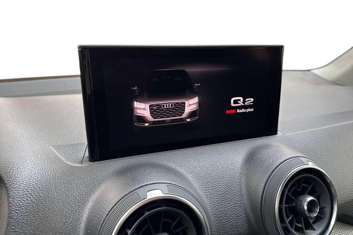 Billede af Audi Q2 1,5 35 TFSI Prestige S Tronic 150HK 5d 7g Aut.