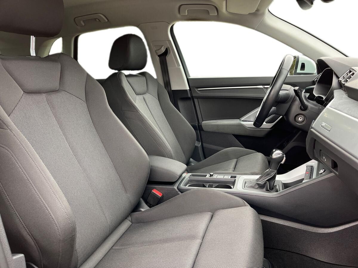 Billede af Audi Q3 1,4 45 TFSI e  Plugin-hybrid Attitude Plus S Tronic 245HK 5d 6g Aut.