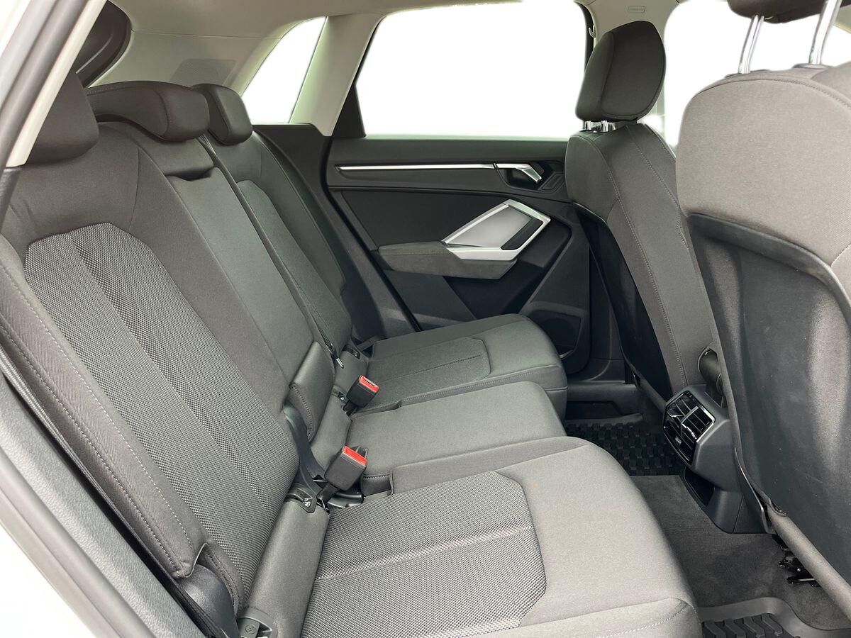 Billede af Audi Q3 1,4 45 TFSI e  Plugin-hybrid Attitude Plus S Tronic 245HK 5d 6g Aut.