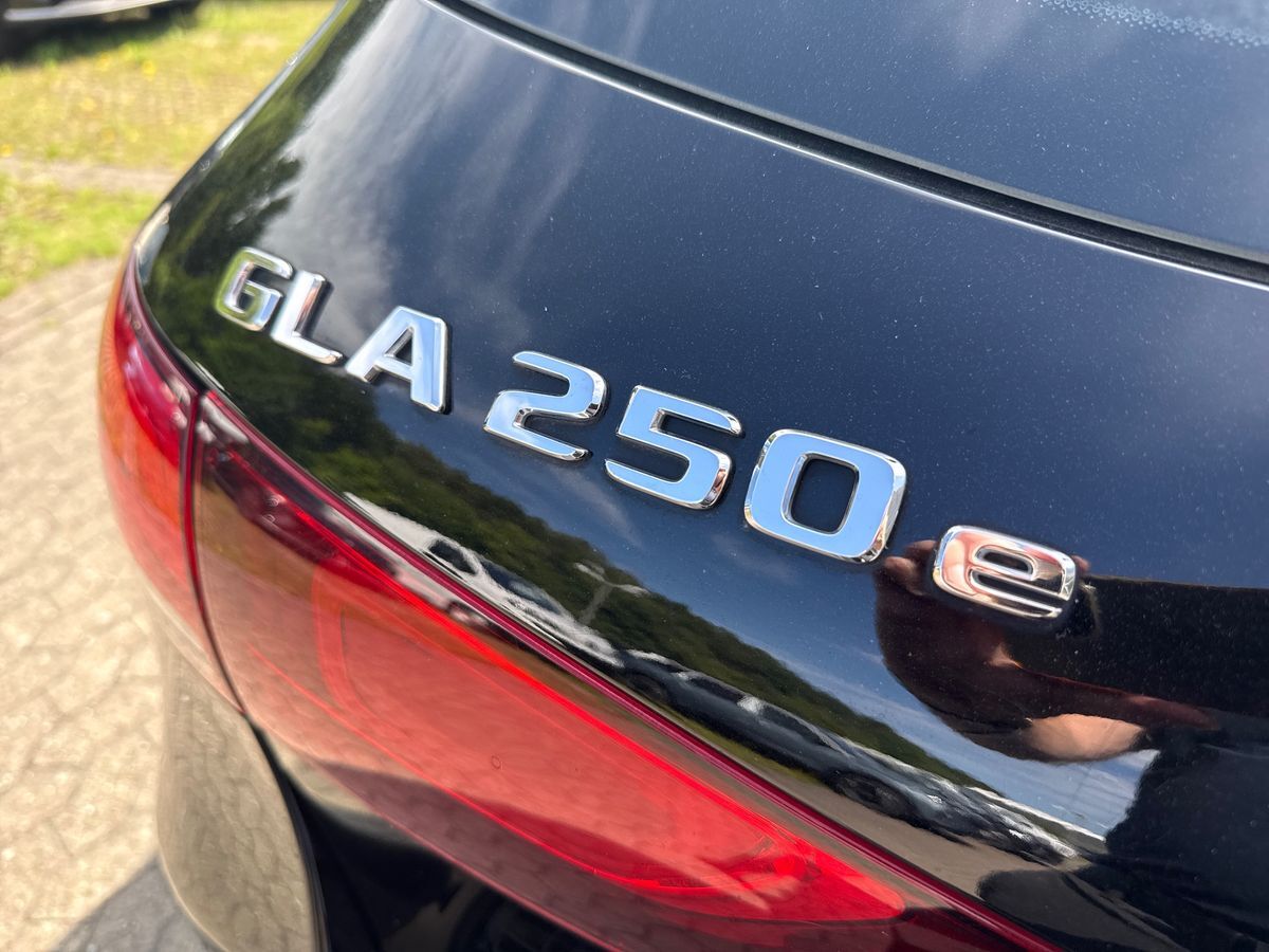 Billede af Mercedes-Benz GLA250 e 1,3 Plugin-hybrid Progressive 8G-DCT 218HK 5d 8g Aut.