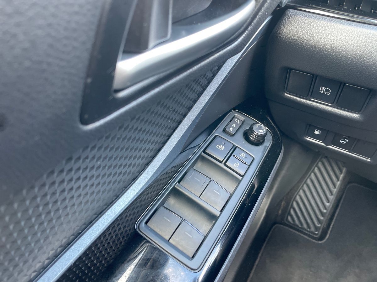 Billede af Toyota C-HR 1,8 Hybrid C-LUB Premium Multidrive S 122HK 5d Aut.