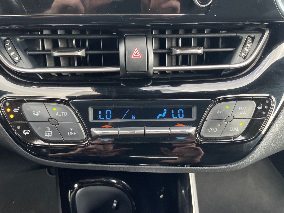 Billede af Toyota C-HR 1,8 Hybrid C-LUB Premium Multidrive S 122HK 5d Aut.