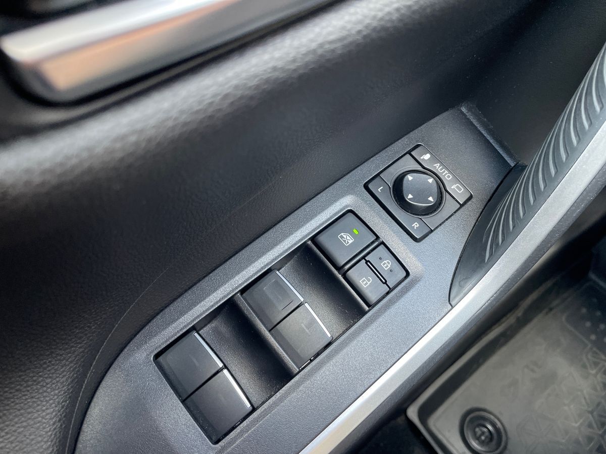Billede af Toyota RAV4 Plug-in 2,5 Plugin-hybrid H3 Premium AWD 306HK 5d 6g Aut.