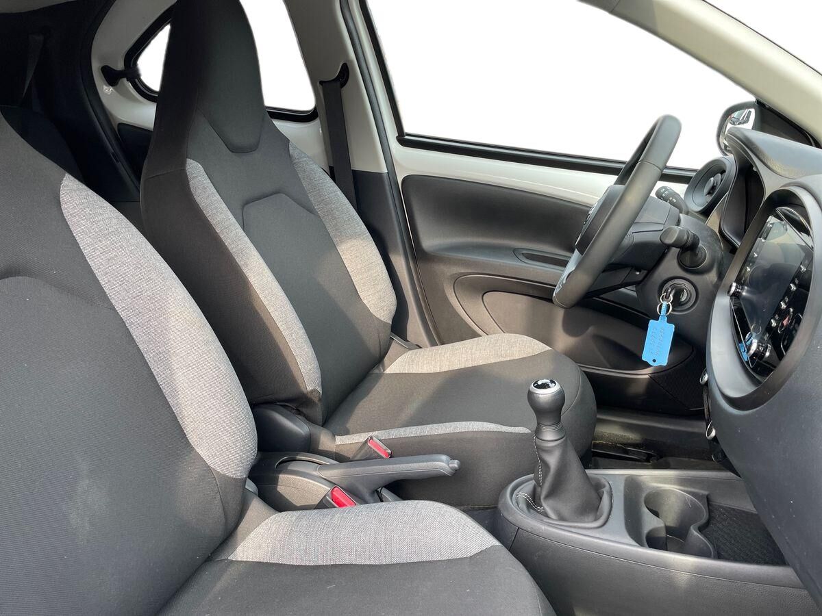 Billede af Toyota Aygo X 1,0 VVT-I Active 72HK 5d