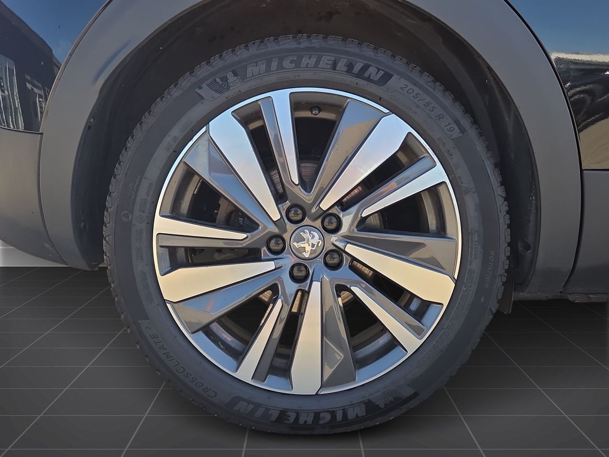 Billede af Peugeot 3008 1,6 PureTech  Plugin-hybrid Allure Pack EAT8 225HK 5d 8g Aut.