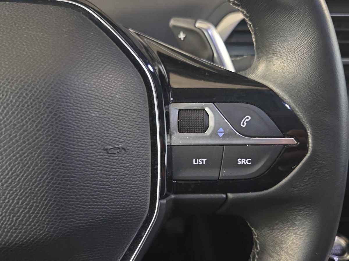 Billede af Peugeot 3008 1,6 PureTech  Plugin-hybrid Allure Pack EAT8 225HK 5d 8g Aut.
